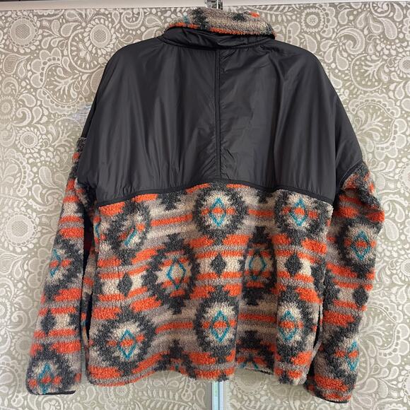 Bucee’s Aztec Sherpa Jacket Large - Picture 2 of 5